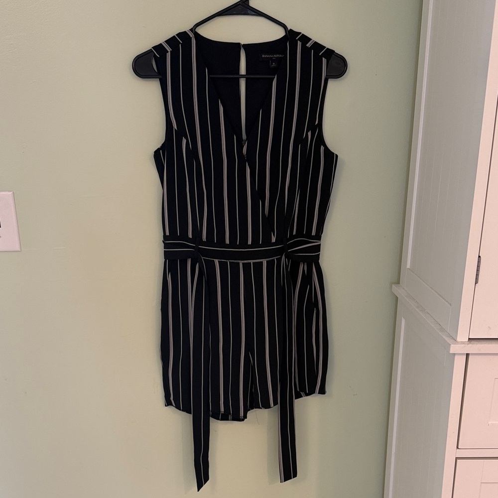 Banana Republic Black White Pinstripe Romper Size 0